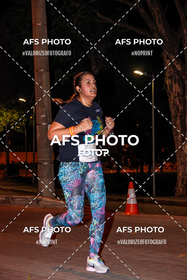 Compra tus fotos del eventoNeon Night Run 2019 - Belo Horizonte En Fotop