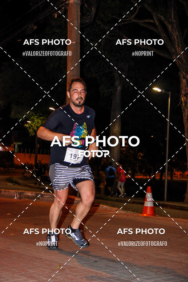 Compra tus fotos del eventoNeon Night Run 2019 - Belo Horizonte En Fotop
