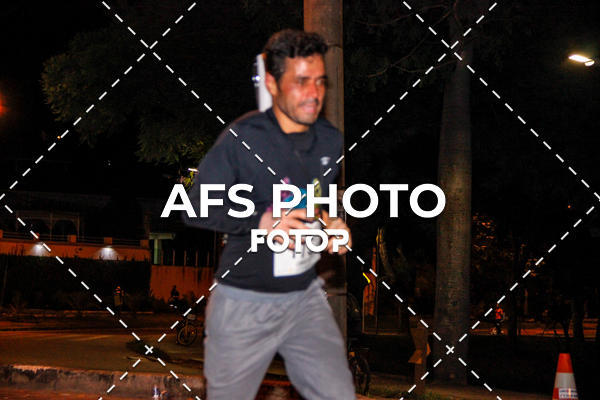 Compra tus fotos del eventoNeon Night Run 2019 - Belo Horizonte En Fotop
