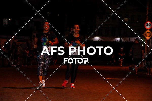 Compra tus fotos del eventoNeon Night Run 2019 - Belo Horizonte En Fotop