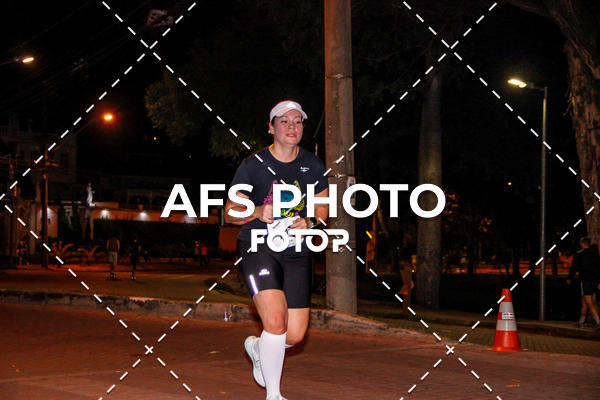 Compra tus fotos del eventoNeon Night Run 2019 - Belo Horizonte En Fotop
