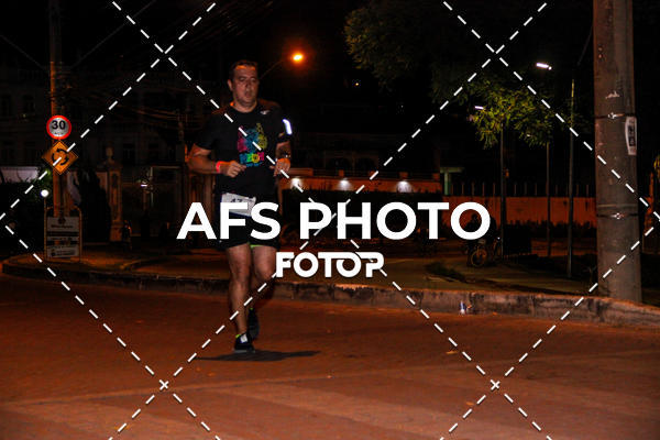 Compra tus fotos del eventoNeon Night Run 2019 - Belo Horizonte En Fotop