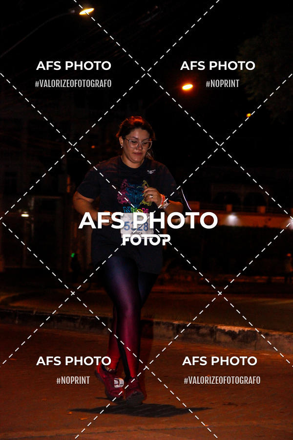 Compra tus fotos del eventoNeon Night Run 2019 - Belo Horizonte En Fotop