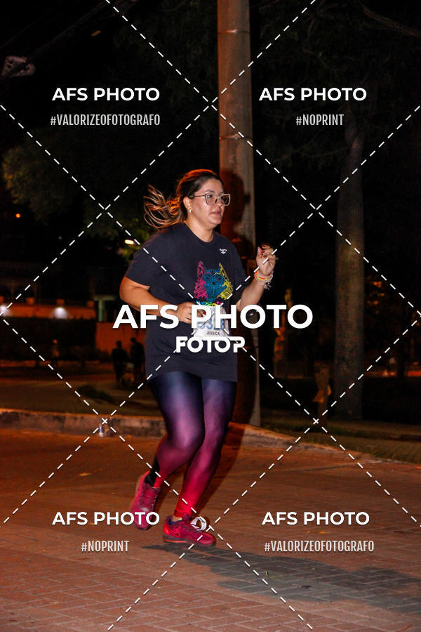 Compra tus fotos del eventoNeon Night Run 2019 - Belo Horizonte En Fotop