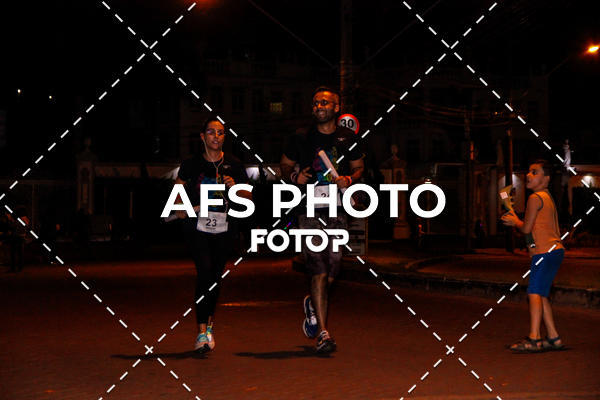 Compra tus fotos del eventoNeon Night Run 2019 - Belo Horizonte En Fotop
