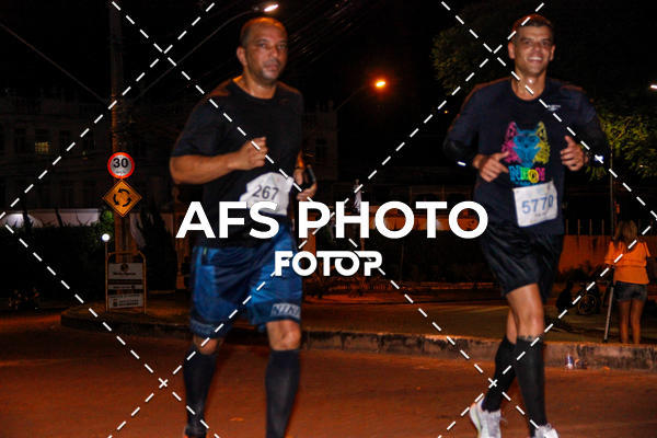 Compra tus fotos del eventoNeon Night Run 2019 - Belo Horizonte En Fotop