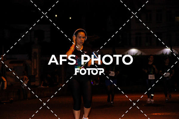 Compre suas fotos do eventoNeon Night Run 2019 - Belo Horizonte no Fotop