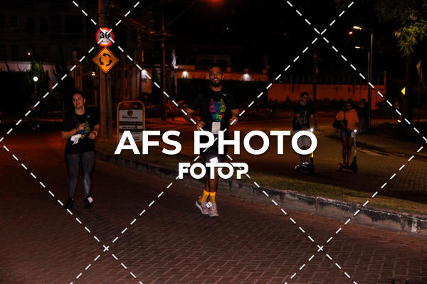 Compre suas fotos do eventoNeon Night Run 2019 - Belo Horizonte no Fotop