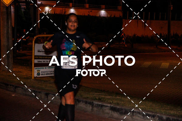 Compre suas fotos do eventoNeon Night Run 2019 - Belo Horizonte no Fotop