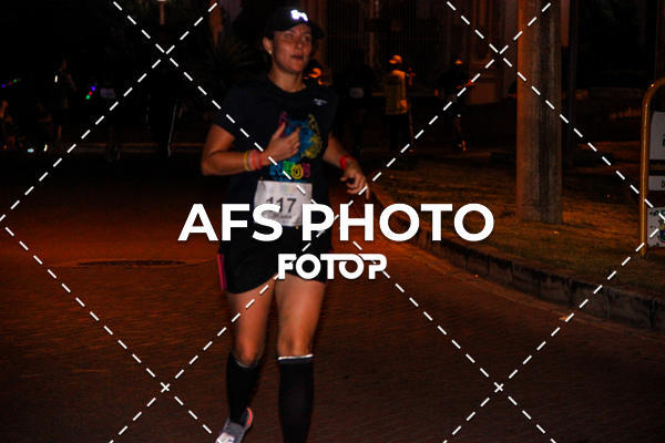 Compre suas fotos do eventoNeon Night Run 2019 - Belo Horizonte no Fotop