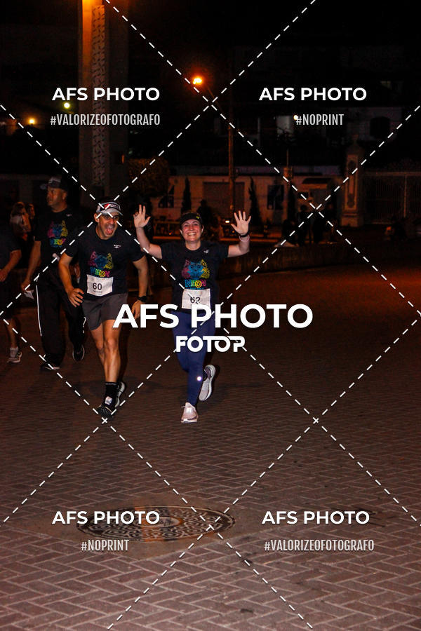 Compre suas fotos do eventoNeon Night Run 2019 - Belo Horizonte no Fotop