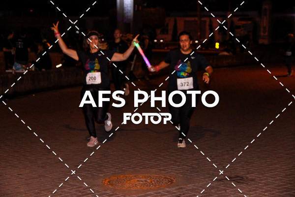 Compre suas fotos do eventoNeon Night Run 2019 - Belo Horizonte no Fotop