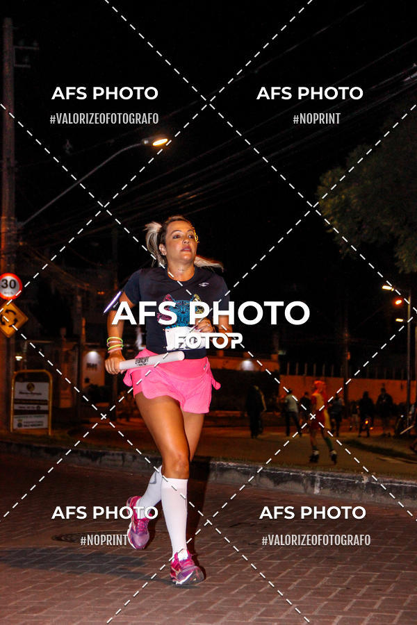 Buy your photos of the eventNeon Night Run 2019 - Belo Horizonte on Fotop