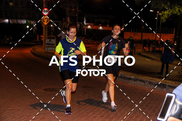 Buy your photos of the eventNeon Night Run 2019 - Belo Horizonte on Fotop