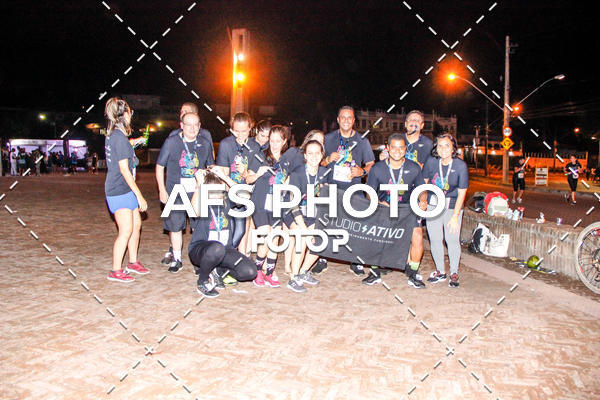 Buy your photos of the eventNeon Night Run 2019 - Belo Horizonte on Fotop