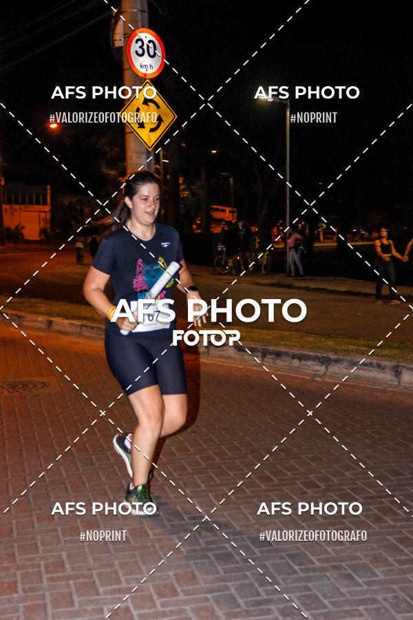 Buy your photos of the eventNeon Night Run 2019 - Belo Horizonte on Fotop