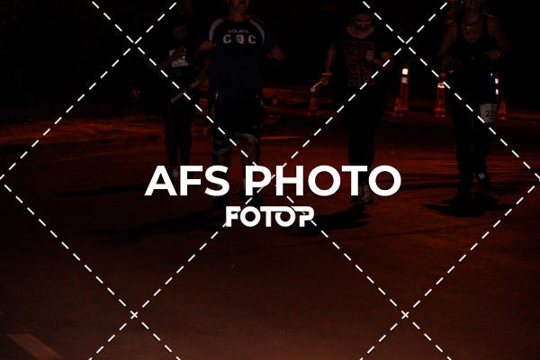 Buy your photos of the eventNeon Night Run 2019 - Belo Horizonte on Fotop