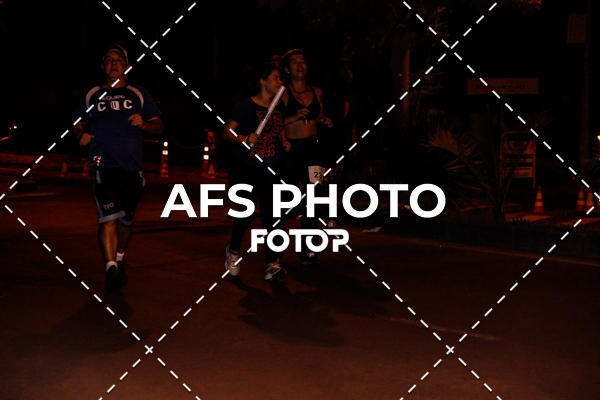Buy your photos of the eventNeon Night Run 2019 - Belo Horizonte on Fotop