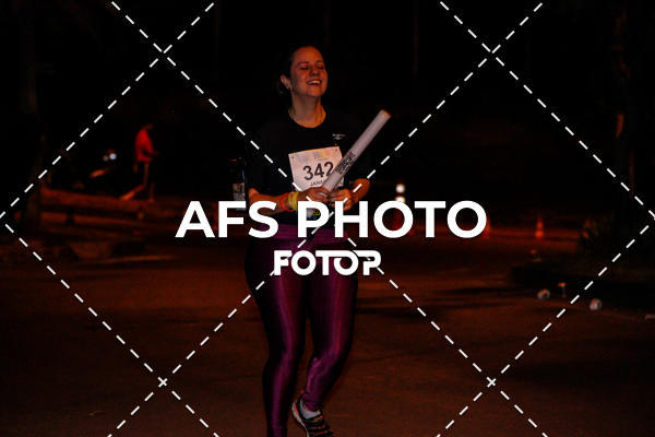 Buy your photos of the eventNeon Night Run 2019 - Belo Horizonte on Fotop
