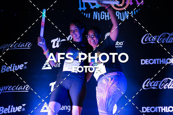 Compre as suas fotos do eventoNeon Night Run 2019 - Belo Horizonte no Fotop