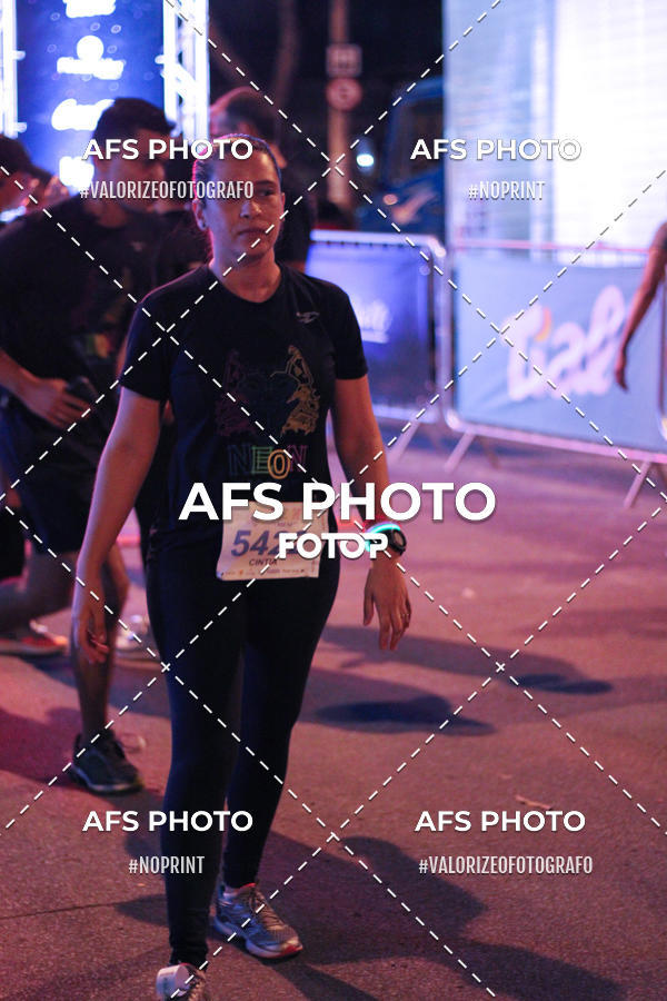 Compre as suas fotos do eventoNeon Night Run 2019 - Belo Horizonte no Fotop