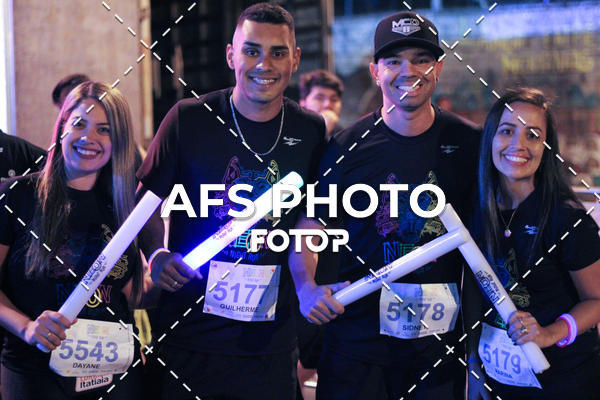 Compre as suas fotos do eventoNeon Night Run 2019 - Belo Horizonte no Fotop