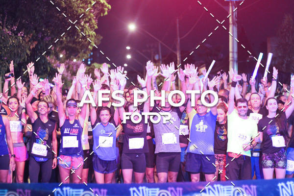 Compre suas fotos do eventoNeon Night Run 2019 - Belo Horizonte no Fotop