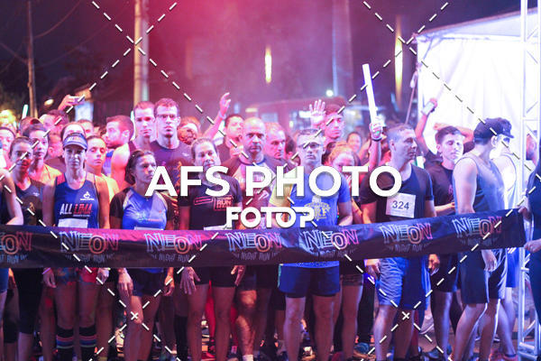 Compre suas fotos do eventoNeon Night Run 2019 - Belo Horizonte no Fotop