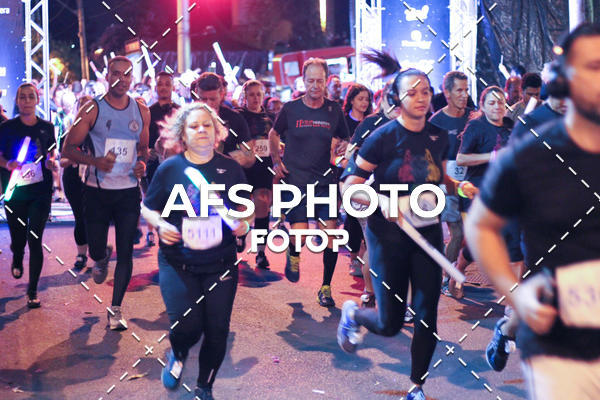 Compre suas fotos do eventoNeon Night Run 2019 - Belo Horizonte no Fotop