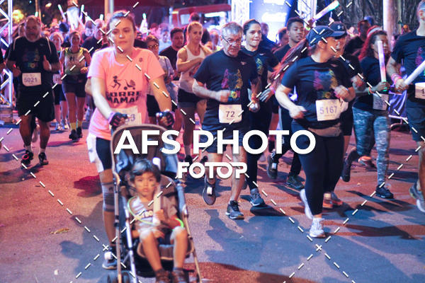 Compre suas fotos do eventoNeon Night Run 2019 - Belo Horizonte no Fotop