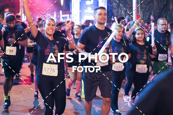 Compre suas fotos do eventoNeon Night Run 2019 - Belo Horizonte no Fotop
