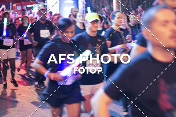 Compre suas fotos do eventoNeon Night Run 2019 - Belo Horizonte no Fotop