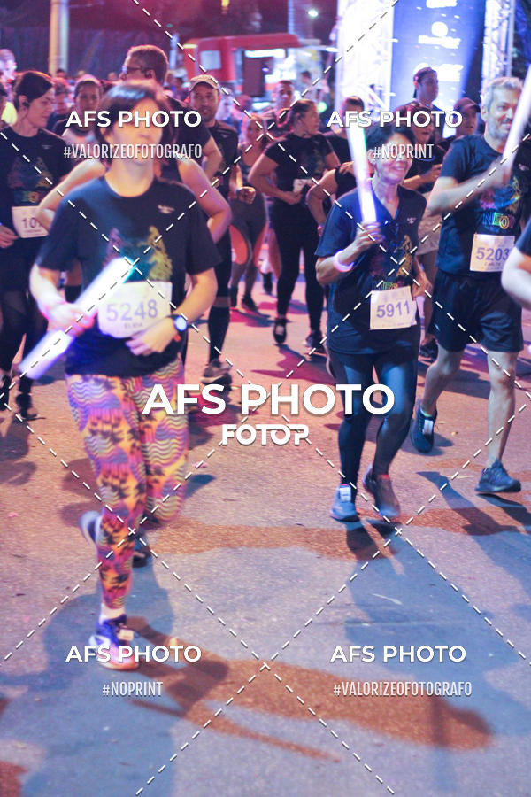 Compre suas fotos do eventoNeon Night Run 2019 - Belo Horizonte no Fotop