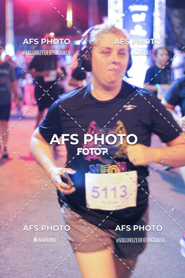 Compre suas fotos do eventoNeon Night Run 2019 - Belo Horizonte no Fotop