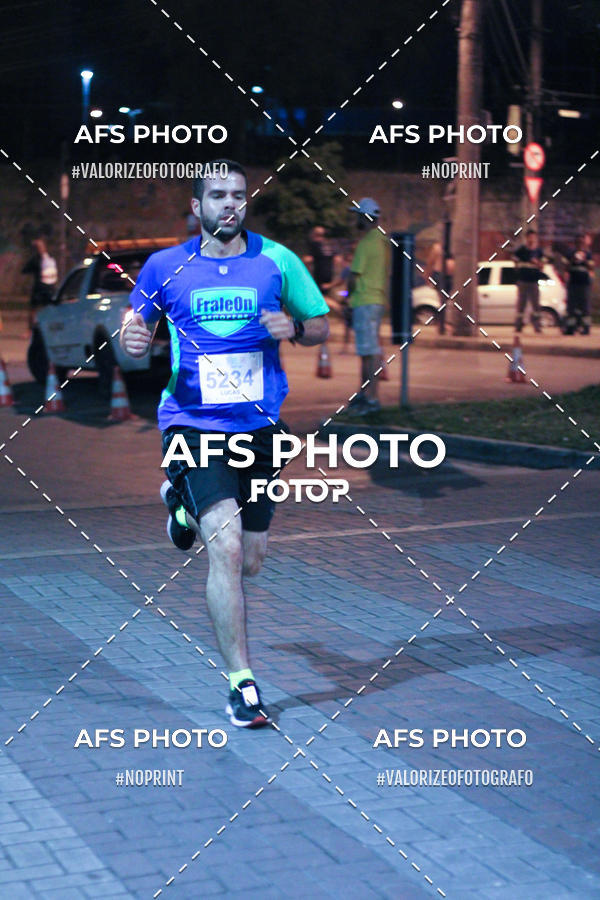 Buy your photos of the eventNeon Night Run 2019 - Belo Horizonte on Fotop