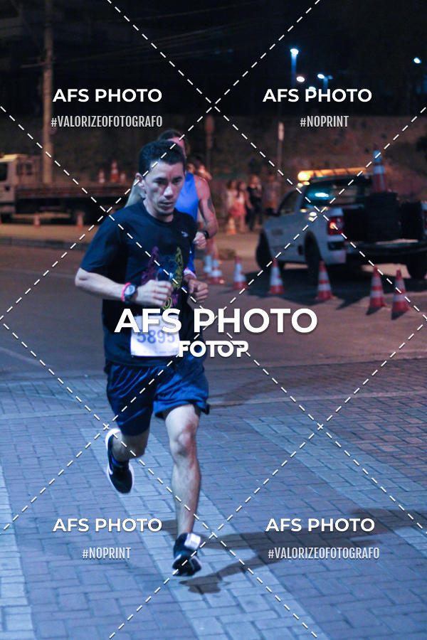 Buy your photos of the eventNeon Night Run 2019 - Belo Horizonte on Fotop