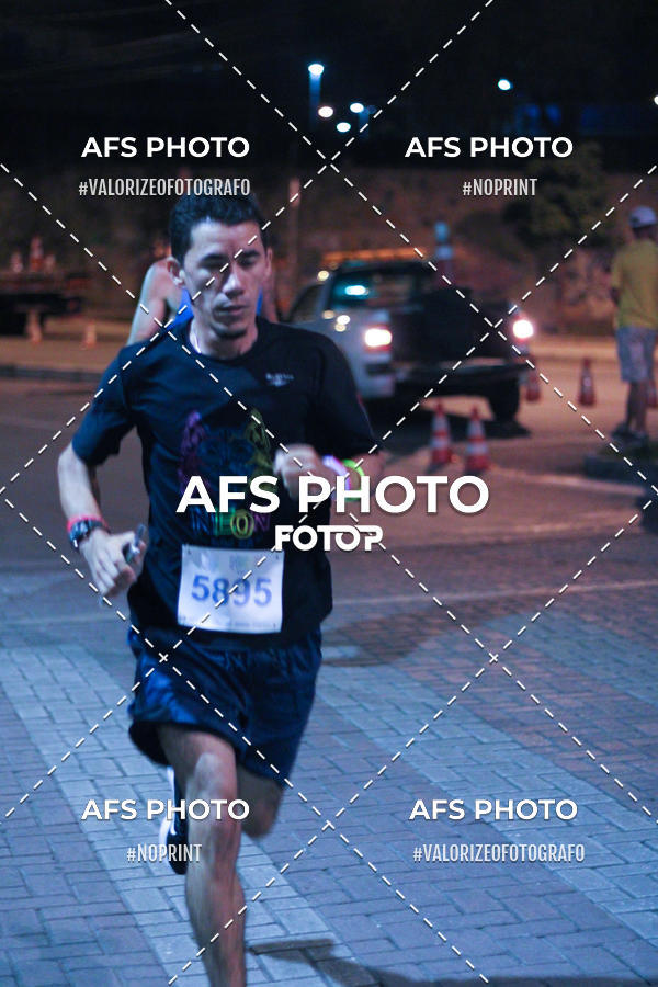 Buy your photos of the eventNeon Night Run 2019 - Belo Horizonte on Fotop