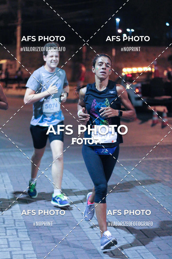 Compre suas fotos do eventoNeon Night Run 2019 - Belo Horizonte no Fotop