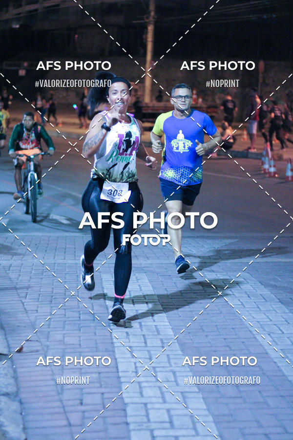 Compre suas fotos do eventoNeon Night Run 2019 - Belo Horizonte no Fotop