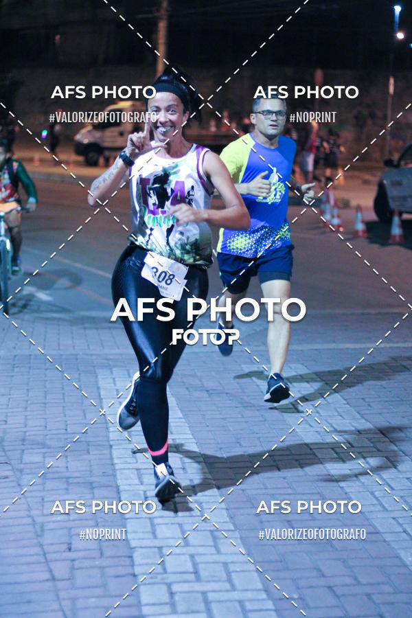 Compre suas fotos do eventoNeon Night Run 2019 - Belo Horizonte no Fotop