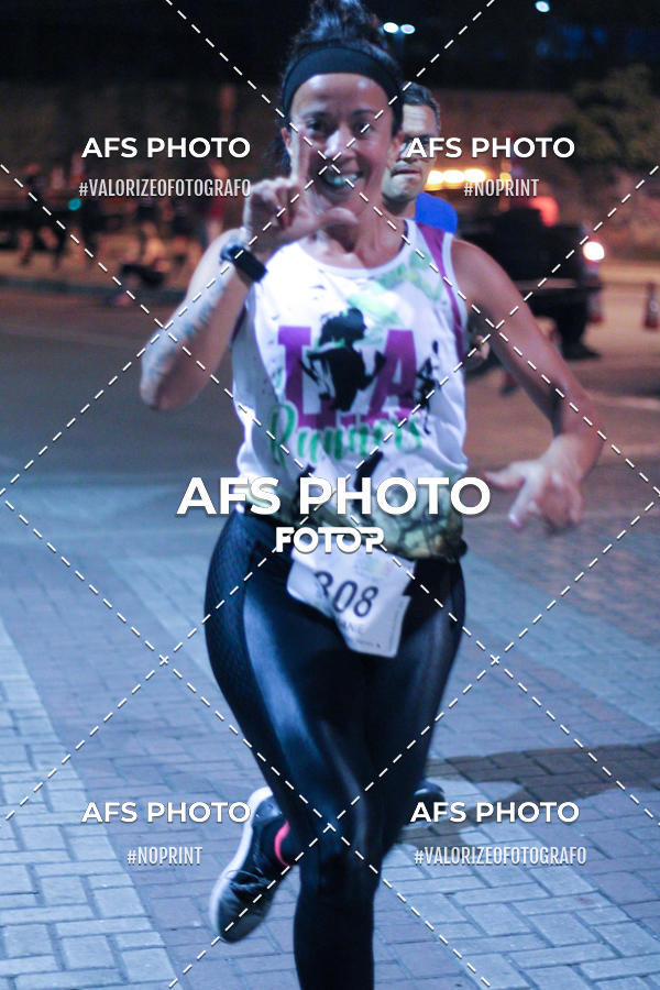 Compre suas fotos do eventoNeon Night Run 2019 - Belo Horizonte no Fotop