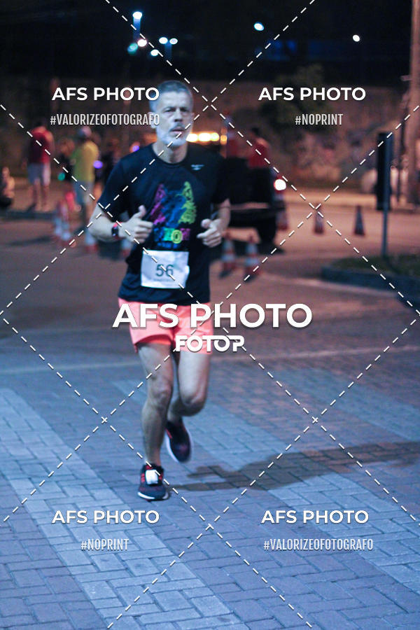 Compra tus fotos del eventoNeon Night Run 2019 - Belo Horizonte En Fotop