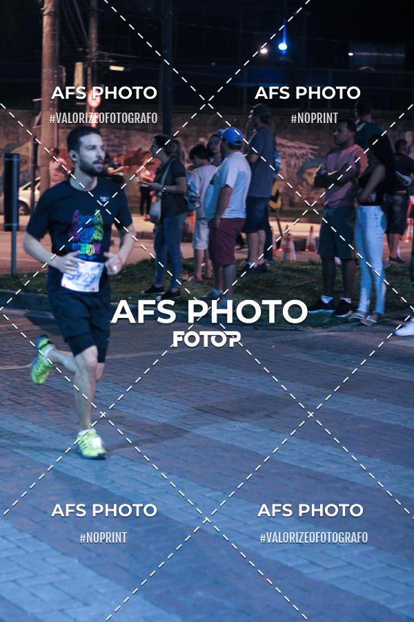 Compra tus fotos del eventoNeon Night Run 2019 - Belo Horizonte En Fotop