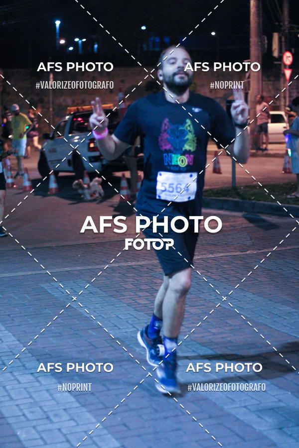 Acquista le foto dell'eventoNeon Night Run 2019 - Belo Horizonte in Fotop