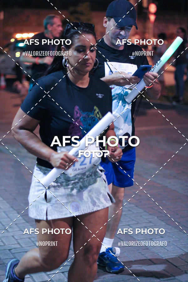 Compre suas fotos do eventoNeon Night Run 2019 - Belo Horizonte no Fotop