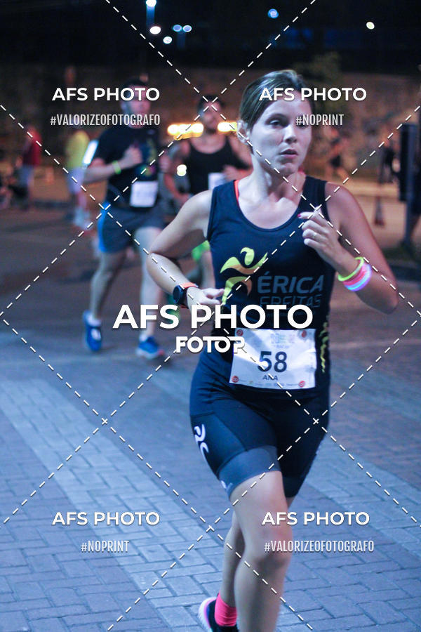 Compra tus fotos del eventoNeon Night Run 2019 - Belo Horizonte En Fotop