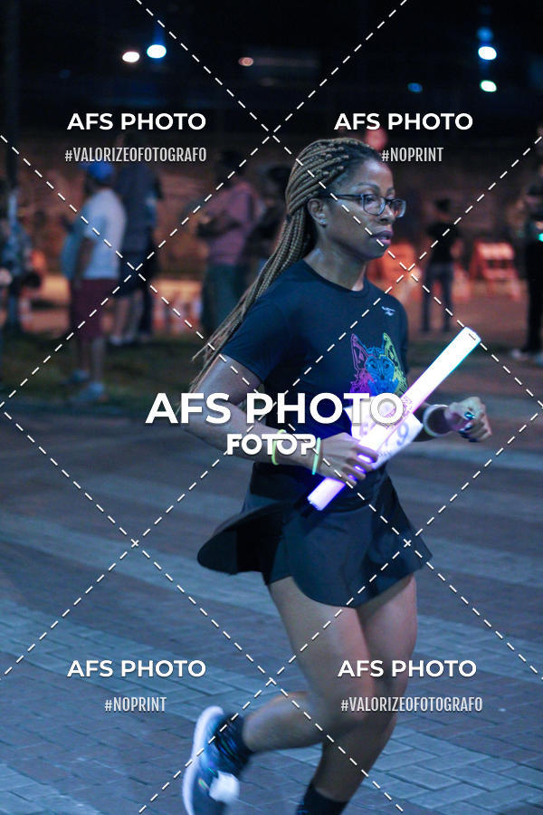 Compra tus fotos del eventoNeon Night Run 2019 - Belo Horizonte En Fotop