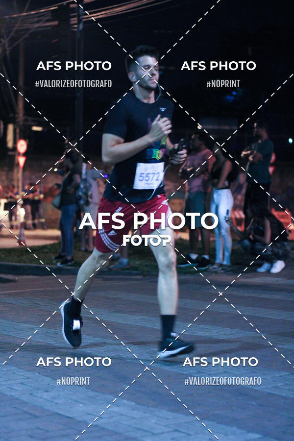 Compra tus fotos del eventoNeon Night Run 2019 - Belo Horizonte En Fotop