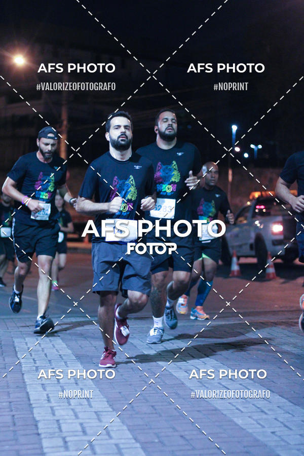 Compra tus fotos del eventoNeon Night Run 2019 - Belo Horizonte En Fotop