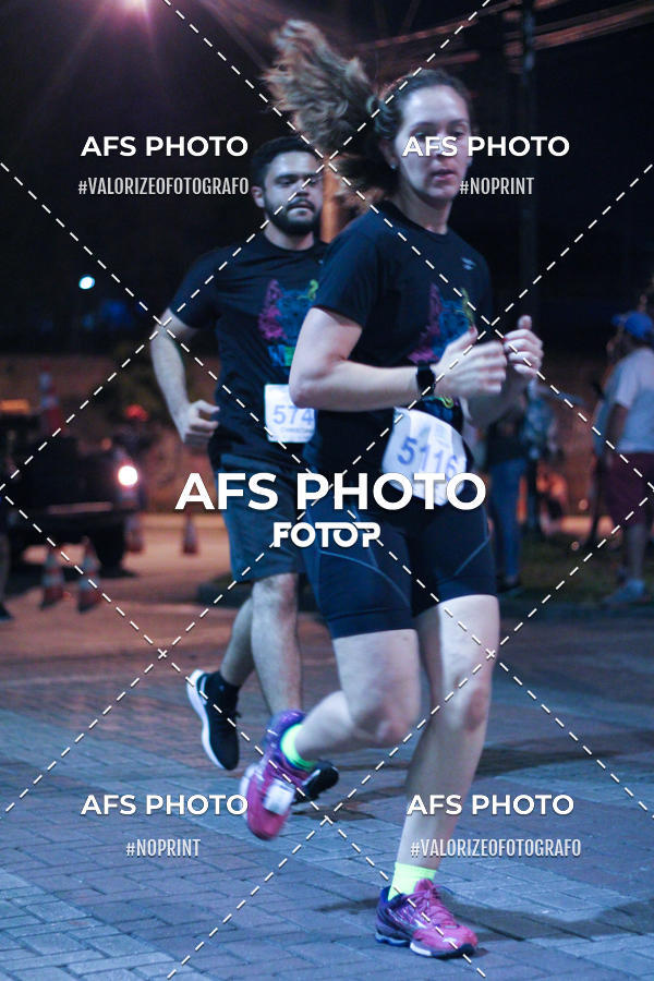 Compra tus fotos del eventoNeon Night Run 2019 - Belo Horizonte En Fotop